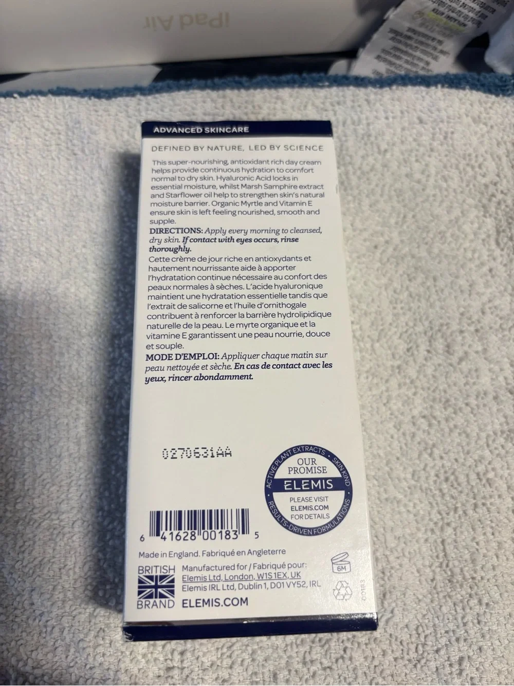 ELEMIS Hydra-Boost Day Cream — White and Navy Accents